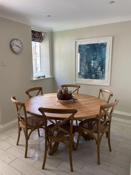 Holly Cottage, 2, Northbrook Park, Farnham-Up To 6 Adults Dış mekan fotoğraf
